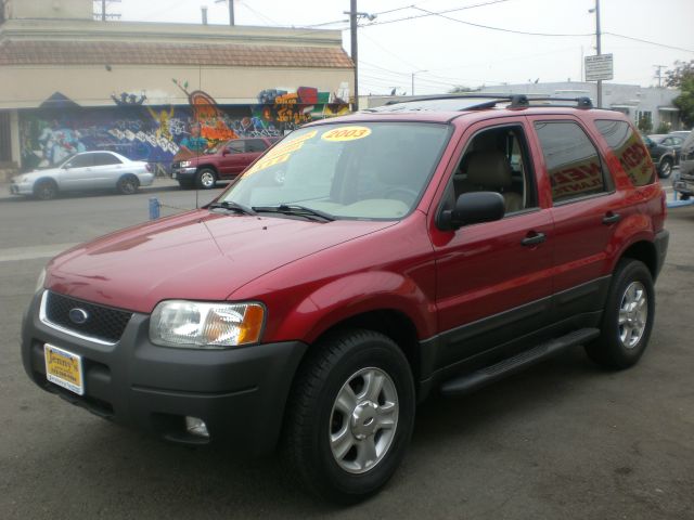 Ford Escape 2003 photo 2