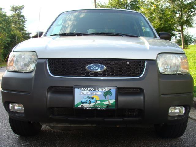 Ford Escape 2003 photo 1