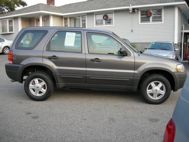 Ford Escape 2003 photo 1