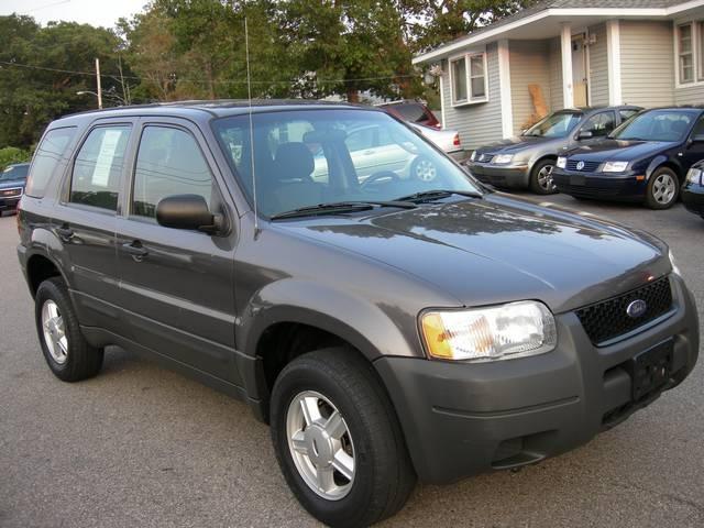 Ford Escape 2003 photo 2