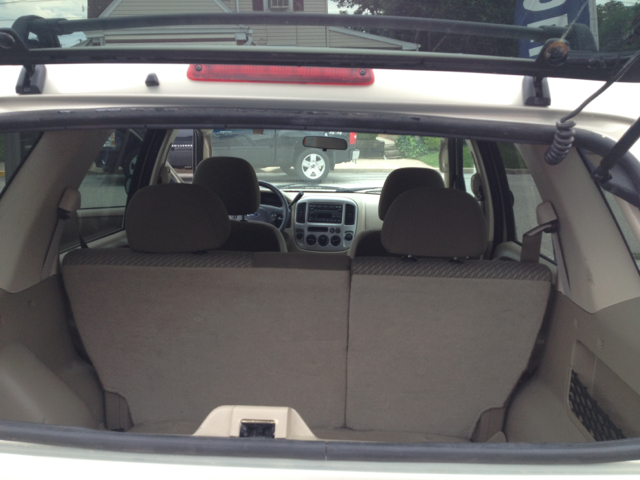 Ford Escape 2003 photo 2