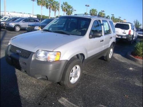 Ford Escape 2003 photo 2