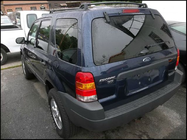 Ford Escape 2003 photo 1