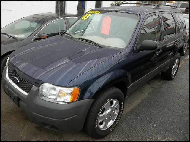 Ford Escape 2003 photo 2