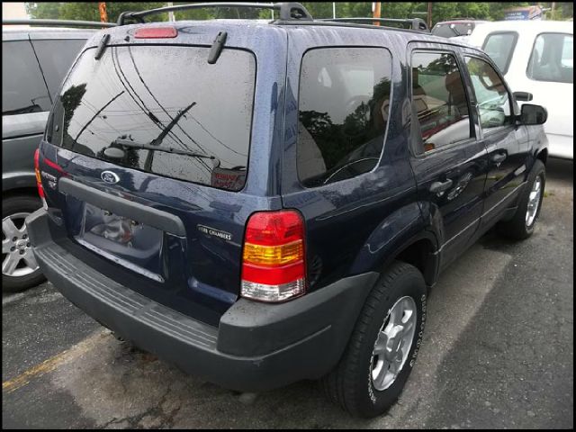 Ford Escape 2003 photo 3