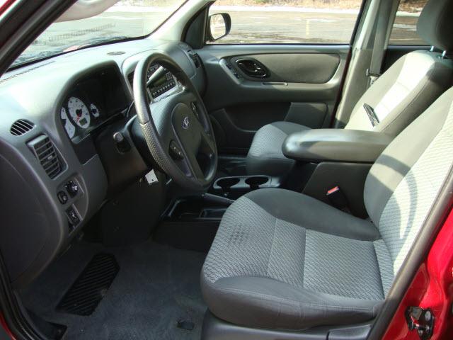 Ford Escape 2004 photo 5