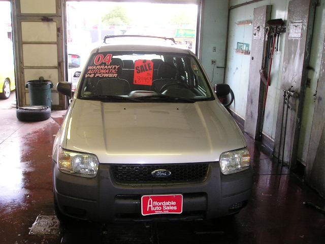 Ford Escape 2004 photo 1