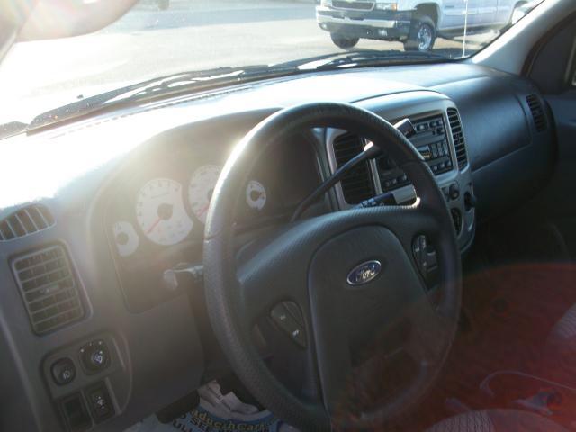 Ford Escape 2004 photo 5