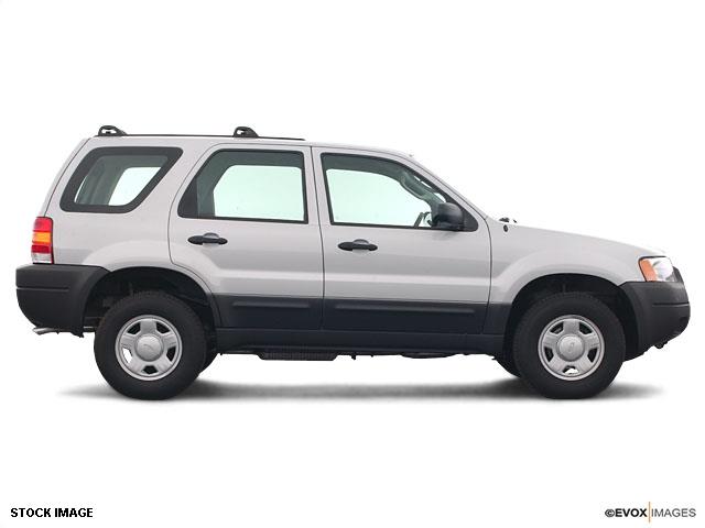 Ford Escape 2004 photo 1