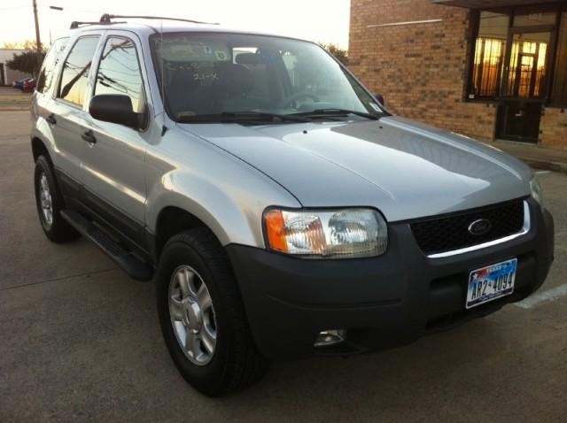 Ford Escape 2004 photo 3
