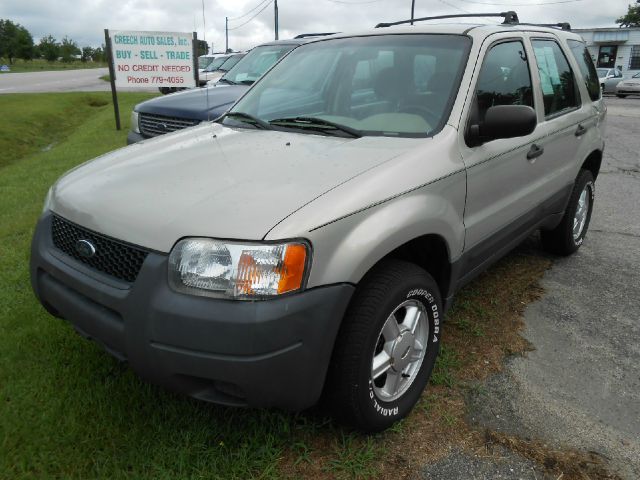 Ford Escape 2004 photo 2