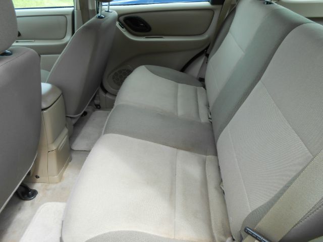 Ford Escape 2004 photo 4