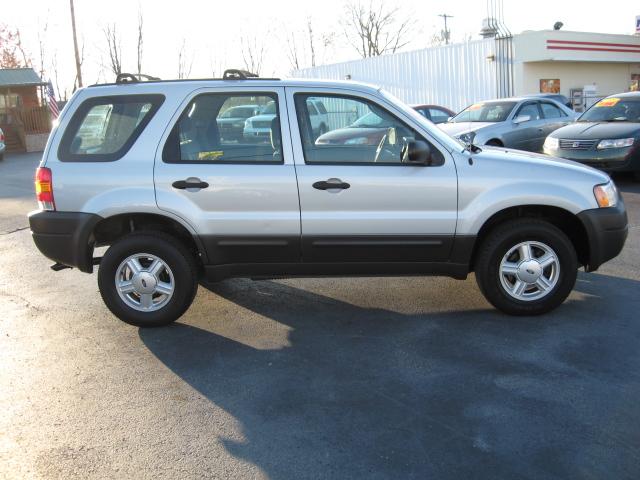 Ford Escape 2004 photo 3