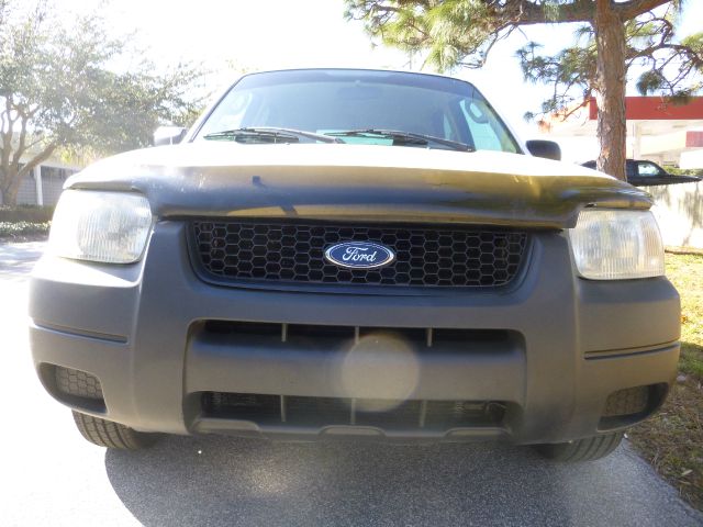 Ford Escape 2004 photo 3
