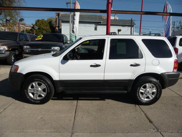 Ford Escape 2004 photo 3