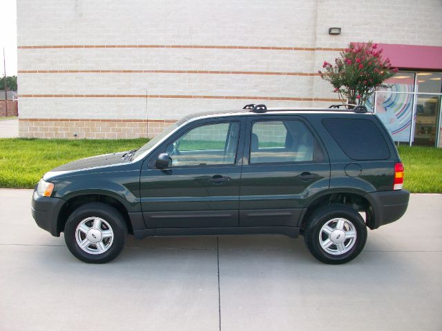 Ford Escape 2004 photo 2
