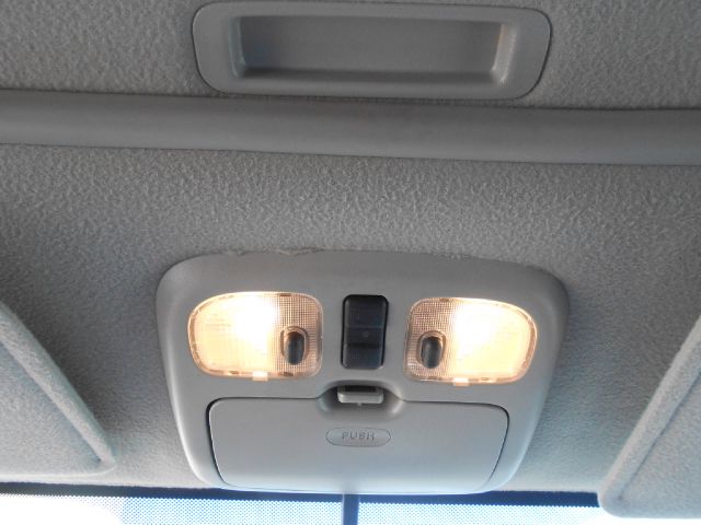 Ford Escape 2004 photo 19