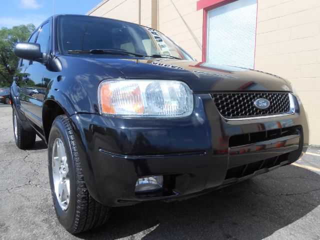 Ford Escape 2004 photo 2