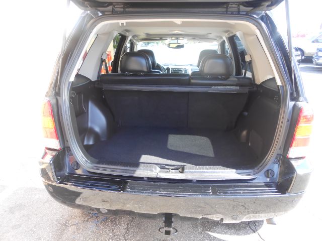 Ford Escape 2004 photo 22