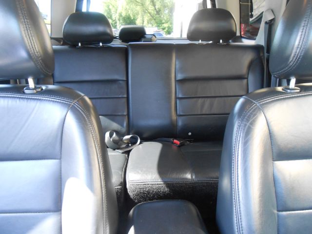 Ford Escape 2004 photo 25