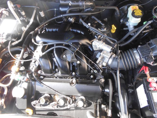 Ford Escape 2004 photo 30