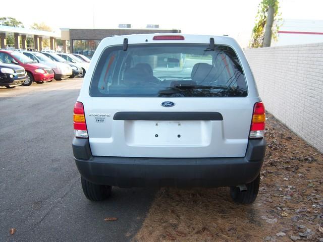 Ford Escape 2004 photo 4