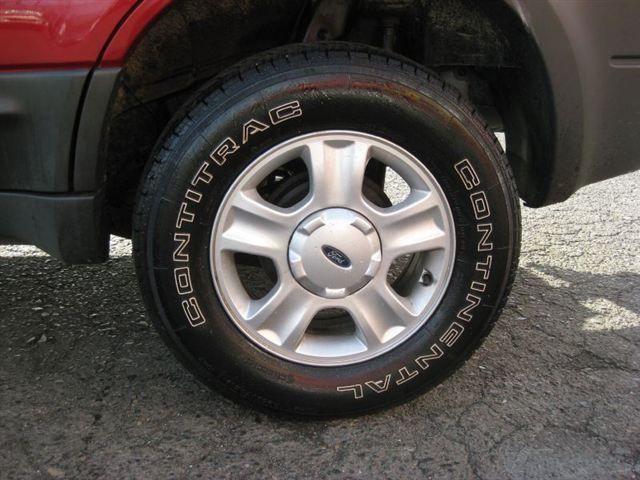 Ford Escape 2004 photo 5