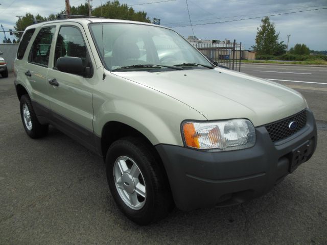 Ford Escape 2004 photo 1