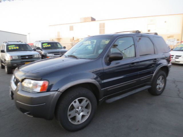 Ford Escape 2004 photo 1