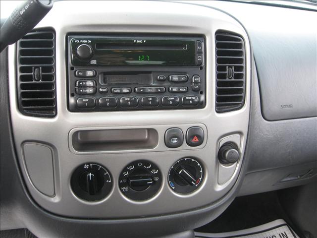 Ford Escape 2004 photo 4