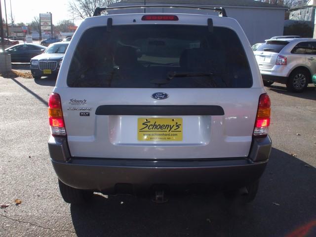 Ford Escape 2004 photo 1