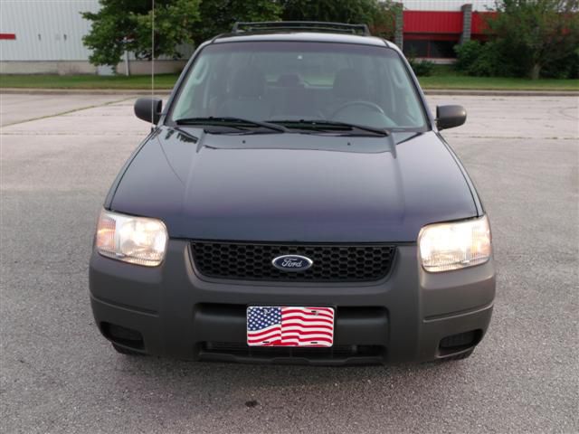 Ford Escape 2004 photo 2