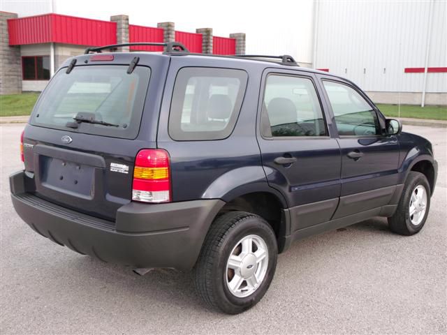 Ford Escape 2004 photo 3