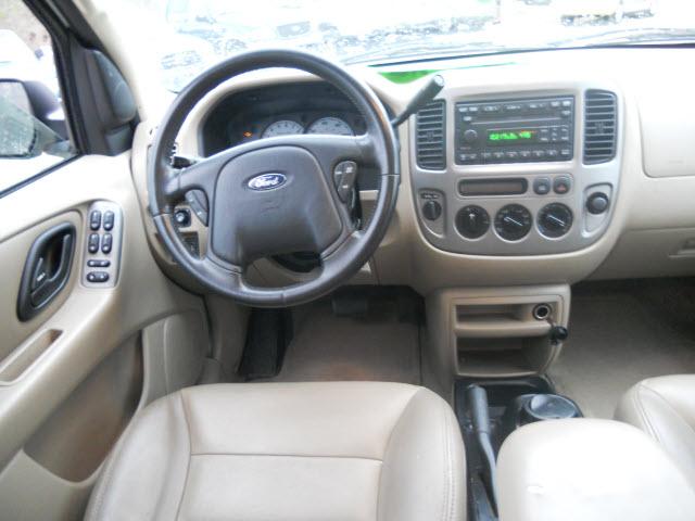 Ford Escape 2004 photo 5