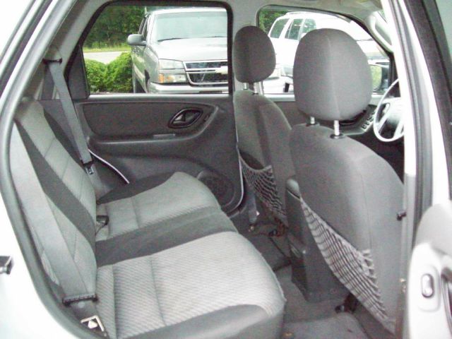 Ford Escape 2004 photo 3