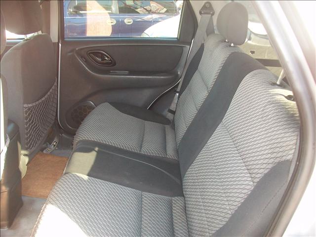 Ford Escape 2004 photo 4
