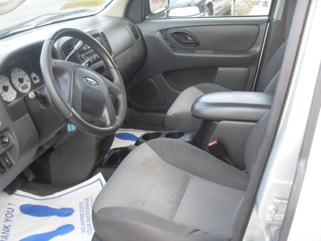Ford Escape 2004 photo 5