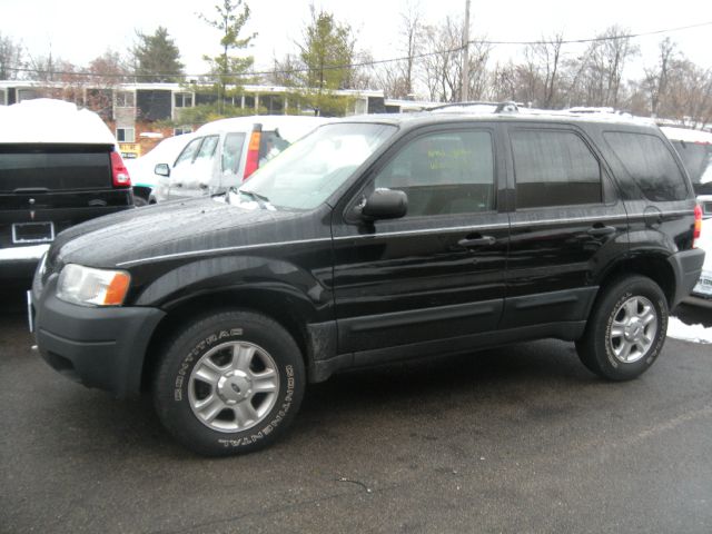 Ford Escape 2004 photo 1