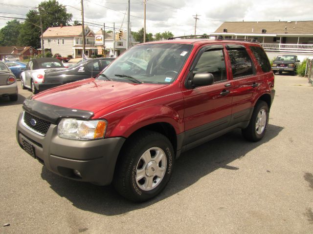 Ford Escape 2004 photo 2