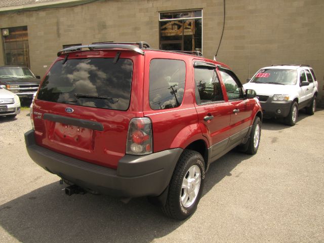 Ford Escape 2004 photo 3