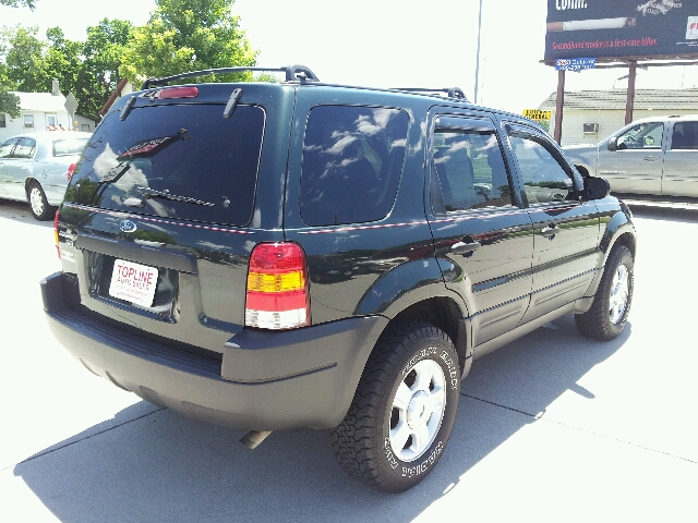 Ford Escape 2004 photo 26