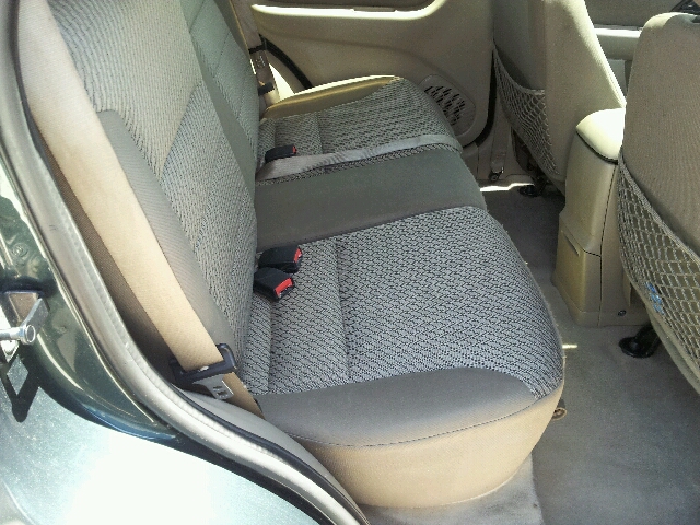 Ford Escape 2004 photo 9