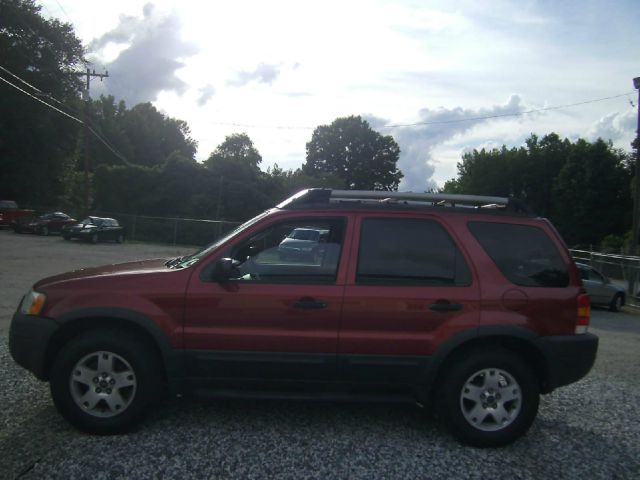Ford Escape 2004 photo 2