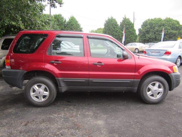 Ford Escape 2004 photo 1
