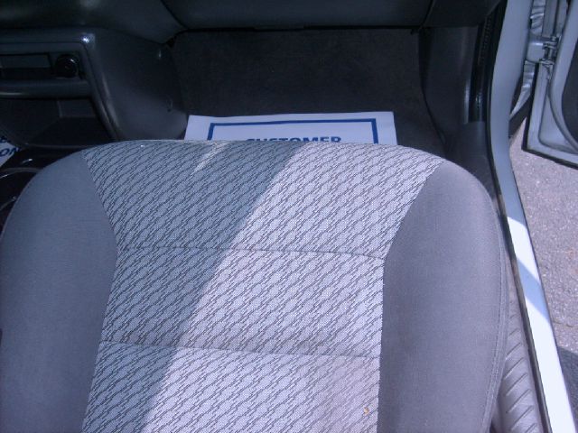 Ford Escape 2004 photo 15