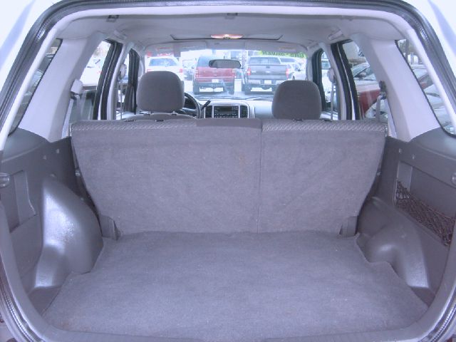 Ford Escape 2004 photo 17