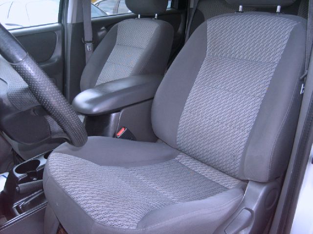 Ford Escape 2004 photo 11