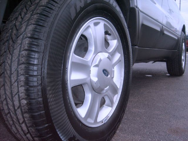 Ford Escape 2004 photo 31