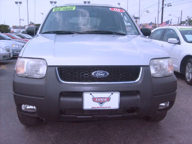 Ford Escape 2004 photo 32