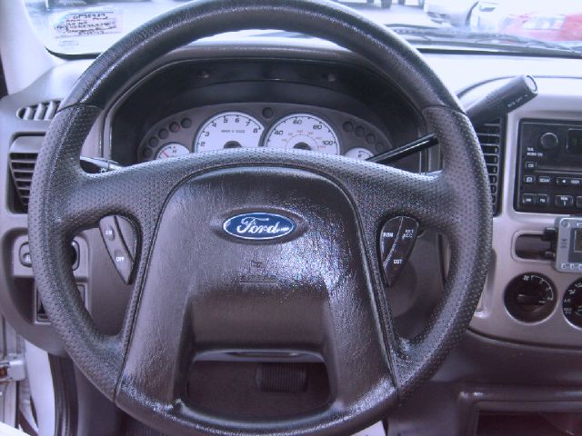 Ford Escape 2004 photo 4
